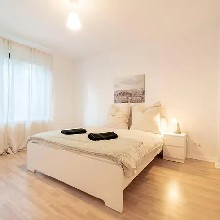 Apartment Exklusive 2-zimmer Neustadt 4 Pers. *